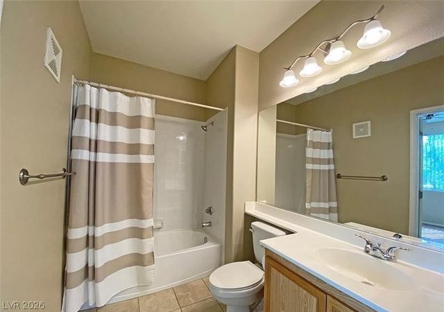 10225 King Henry Avenue 203, Las Vegas, NV 89144