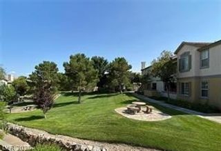 10225 King Henry Avenue 203, Las Vegas, NV 89144