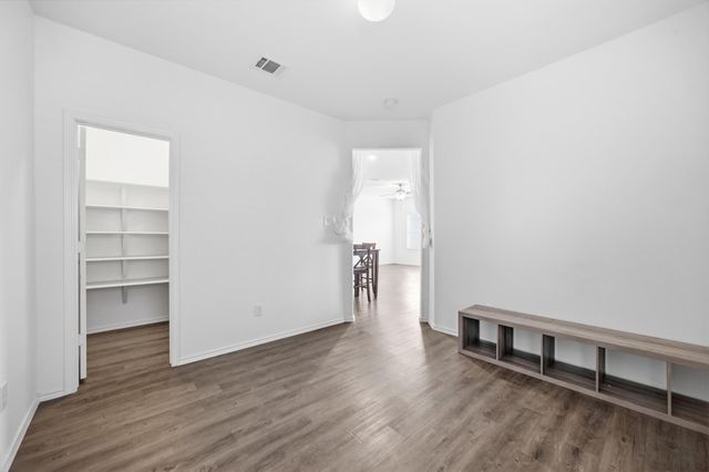 470 Major Lee LN 20H, Jarrell, TX 76537