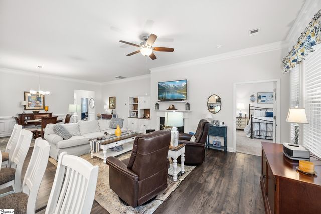 6 Daybreak Place, Simpsonville, SC 29681