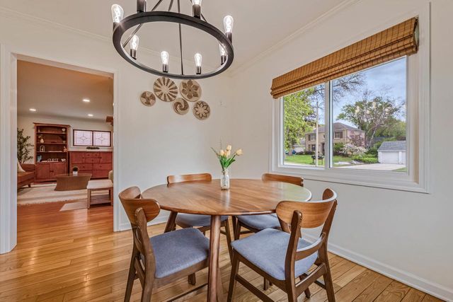10422 Hillside AVENUE, Wauwatosa, WI 53222