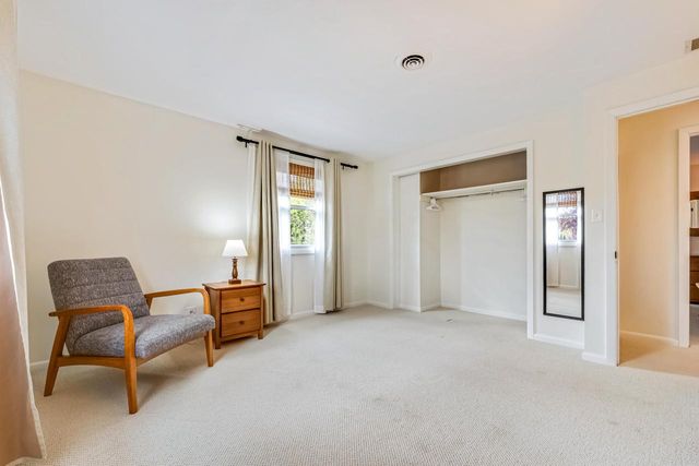 10422 Hillside AVENUE, Wauwatosa, WI 53222