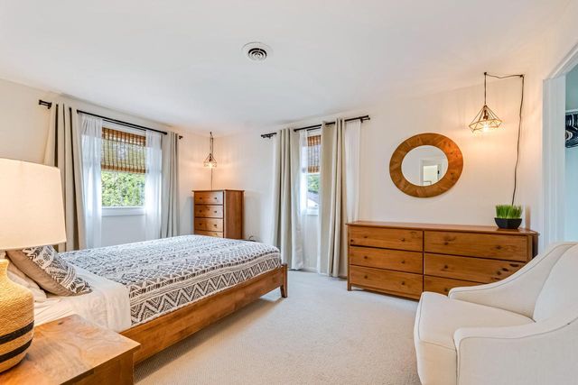 10422 Hillside AVENUE, Wauwatosa, WI 53222
