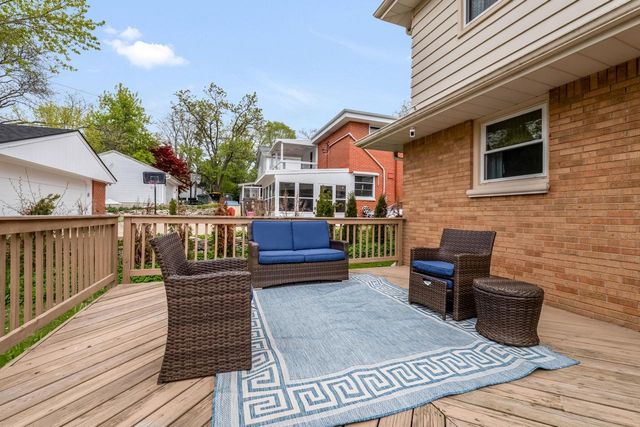 10422 Hillside AVENUE, Wauwatosa, WI 53222