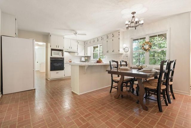 2607 Club Valley Drive NE, Marietta, GA 30068