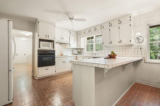 2607 Club Valley Drive NE, Marietta, GA 30068