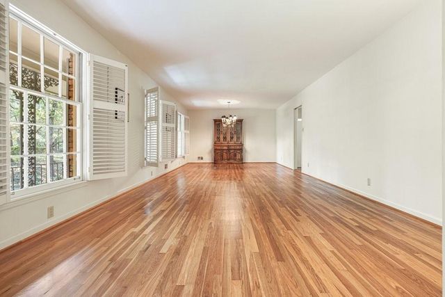 2607 Club Valley Drive NE, Marietta, GA 30068
