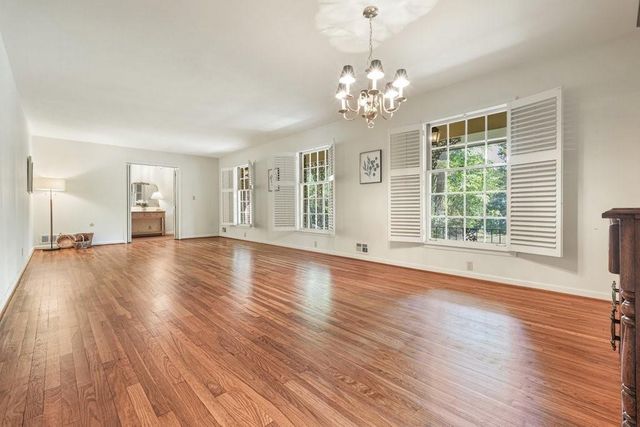 2607 Club Valley Drive NE, Marietta, GA 30068