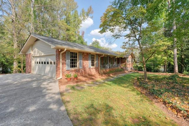 2607 Club Valley Drive NE, Marietta, GA 30068