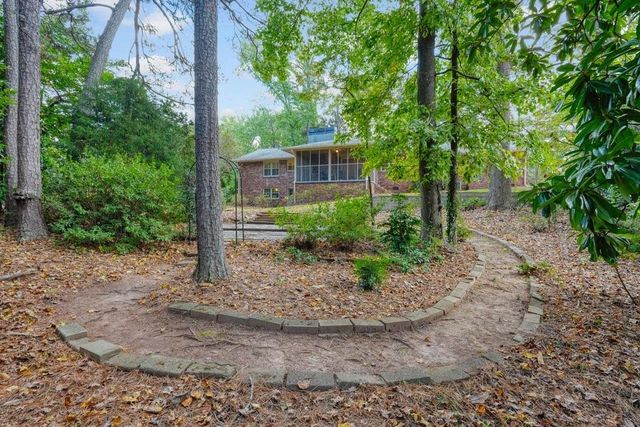 2607 Club Valley Drive NE, Marietta, GA 30068