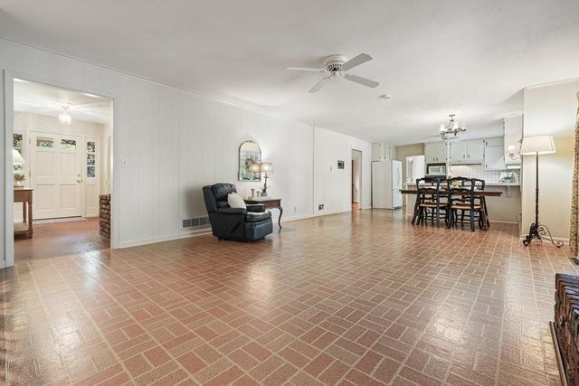 2607 Club Valley Drive NE, Marietta, GA 30068