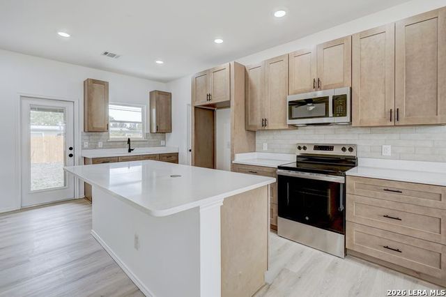 3514 Woodville, San Antonio, TX 78223