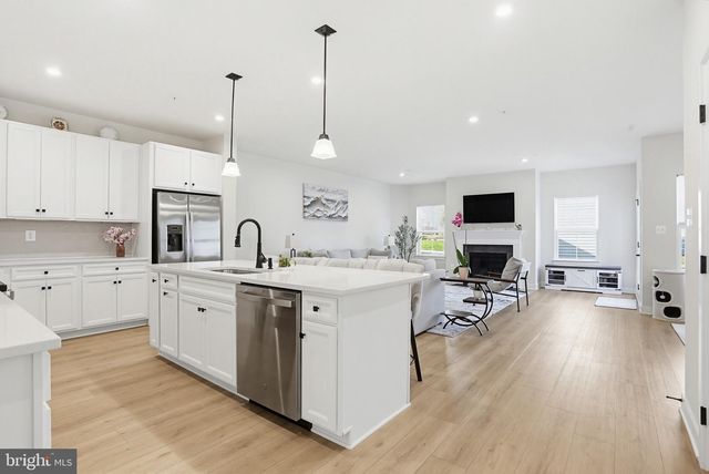912 CLARENDON FARM LN, Brunswick, MD 21716