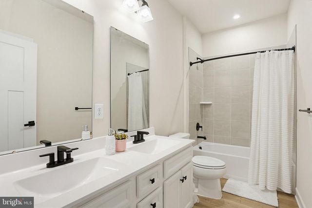 912 CLARENDON FARM LN, Brunswick, MD 21716