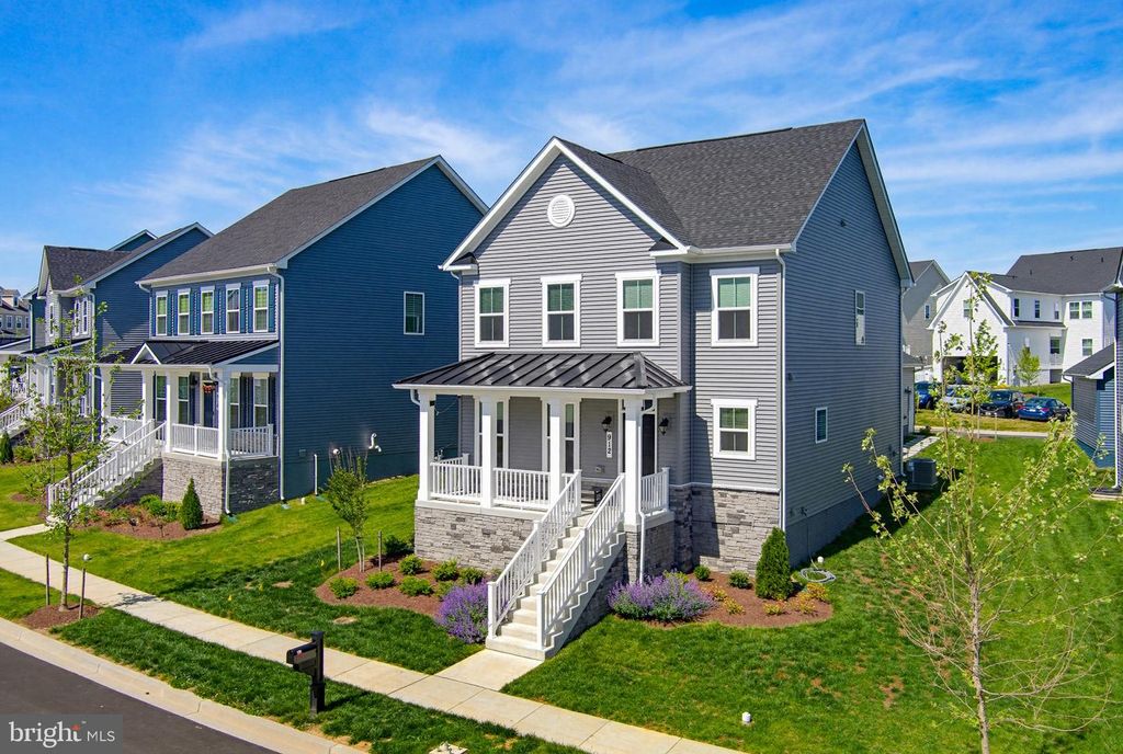 Image 2 of property listing at 912 CLARENDON FARM LN, Brunswick, MD 21716