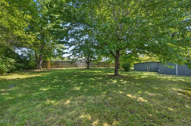 651 Prentice St, Crossville, TN 38555