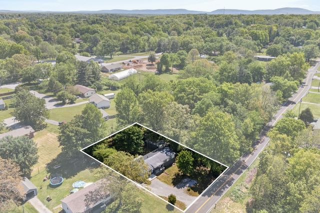 651 Prentice St, Crossville, TN 38555