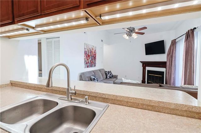 630 Spirit CT, Virginia Beach, VA 23462