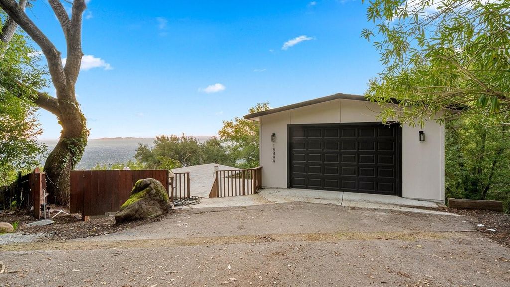 15499 Bohlman Road, Saratoga, CA 95070