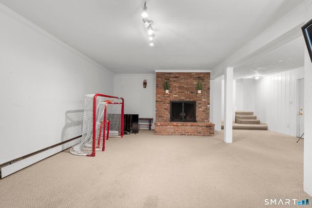 200 Old Huckleberry Road, Wilton, CT 06897