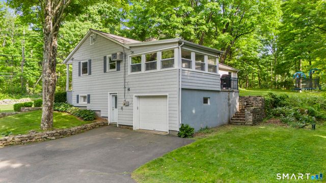 200 Old Huckleberry Road, Wilton, CT 06897