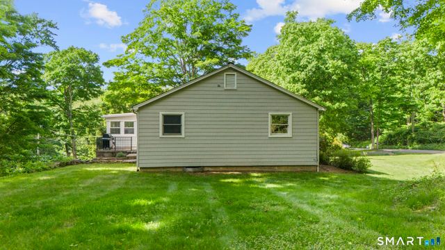 200 Old Huckleberry Road, Wilton, CT 06897
