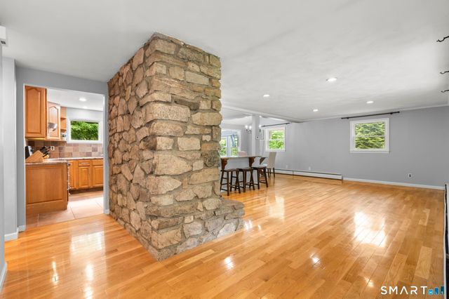 200 Old Huckleberry Road, Wilton, CT 06897