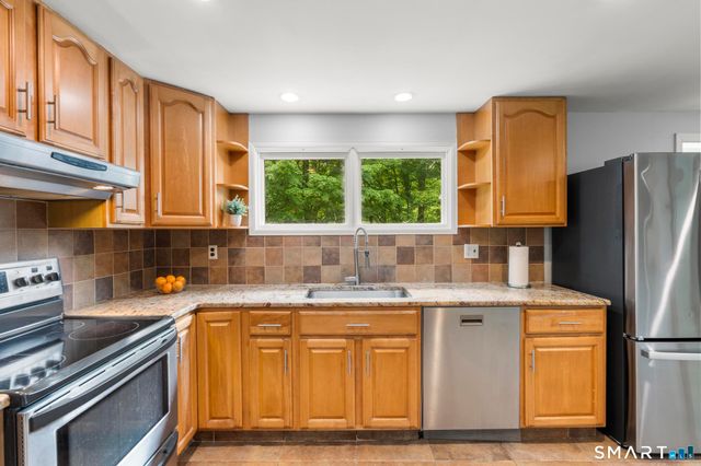 200 Old Huckleberry Road, Wilton, CT 06897