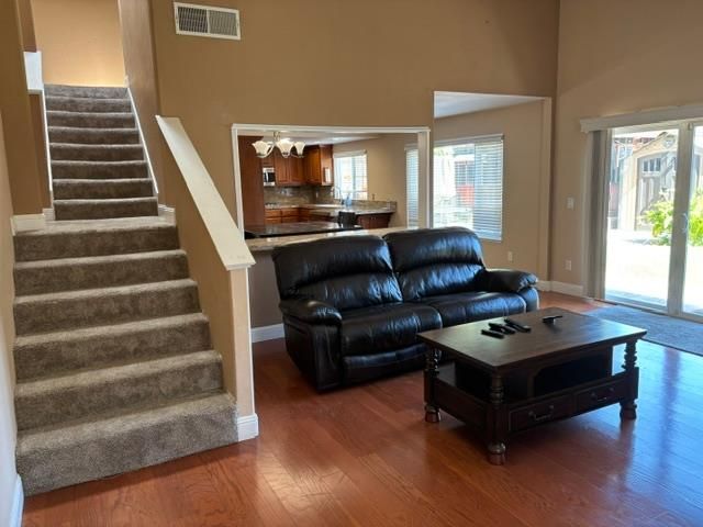 1991 Las Coches Way, Sacramento, CA 95833