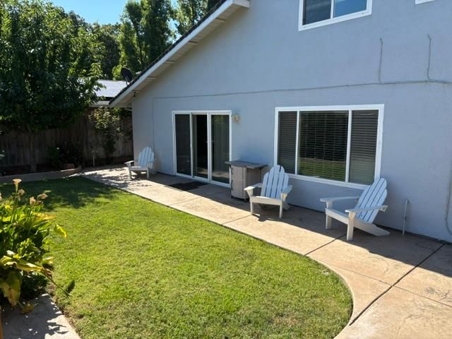 1991 Las Coches Way, Sacramento, CA 95833