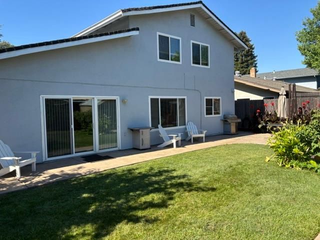 1991 Las Coches Way, Sacramento, CA 95833