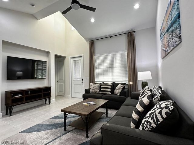 7135 Cayo Coco LN, Naples, FL 34113