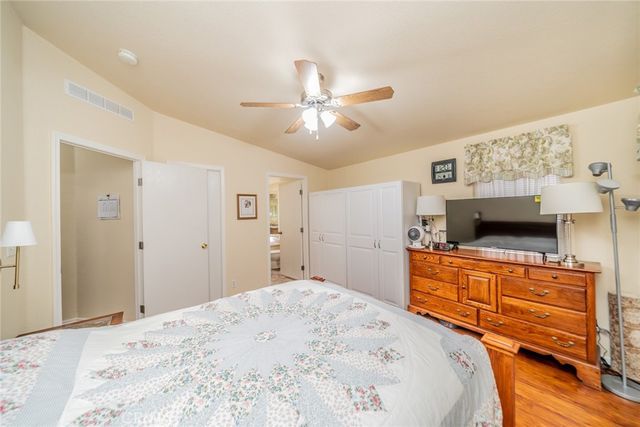 22241 Nisqually 124, Apple Valley, CA 92308