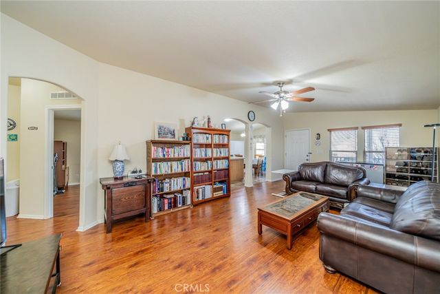 22241 Nisqually 124, Apple Valley, CA 92308