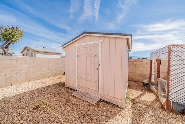 22241 Nisqually 124, Apple Valley, CA 92308