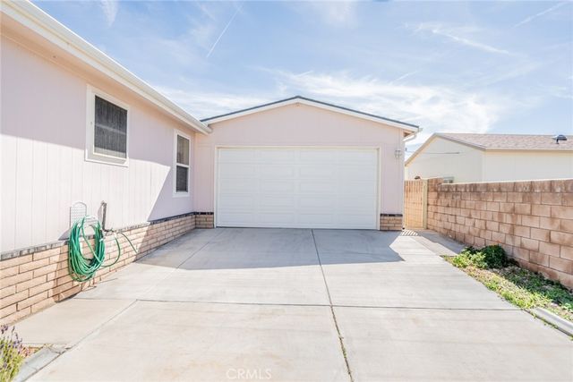 22241 Nisqually 124, Apple Valley, CA 92308