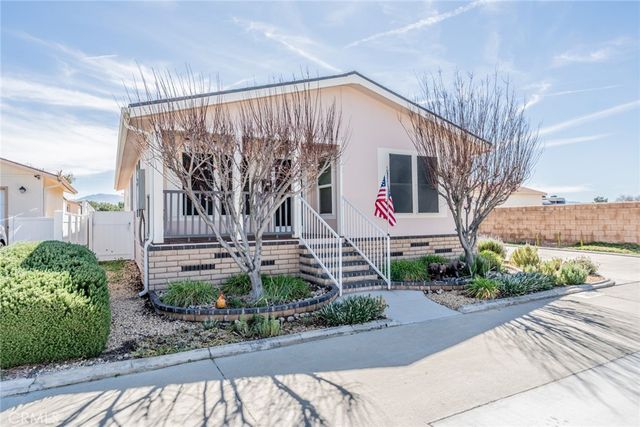 22241 Nisqually 124, Apple Valley, CA 92308