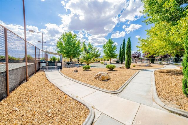 22241 Nisqually 124, Apple Valley, CA 92308