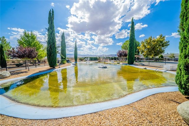 22241 Nisqually 124, Apple Valley, CA 92308