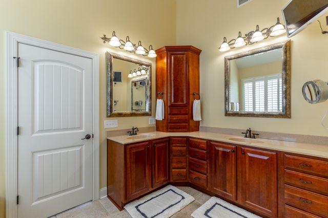 3106 Reflection Lane, Ooltewah, TN 37363