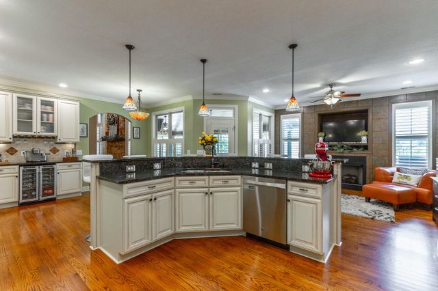 3106 Reflection Lane, Ooltewah, TN 37363