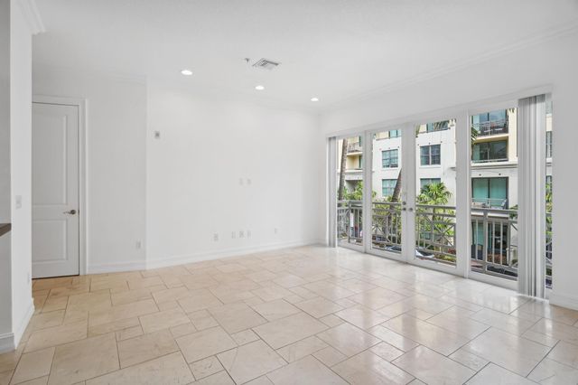 12 SE 1st Avenue 202, Delray Beach, FL 33444
