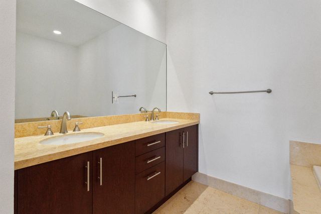 12 SE 1st Avenue 202, Delray Beach, FL 33444