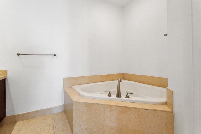 12 SE 1st Avenue 202, Delray Beach, FL 33444