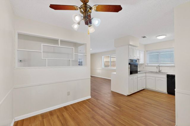 1102 Crisp Drive, Irving, TX 75061