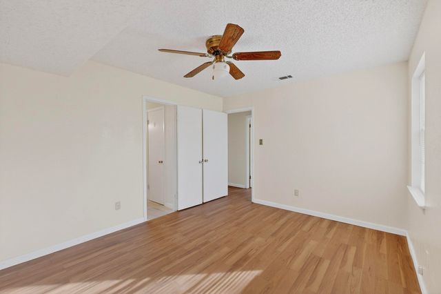 1102 Crisp Drive, Irving, TX 75061