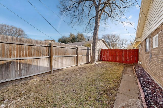 1102 Crisp Drive, Irving, TX 75061