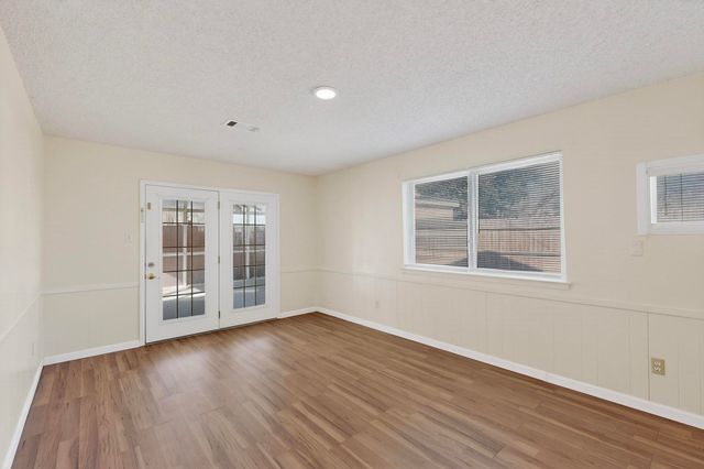 1102 Crisp Drive, Irving, TX 75061