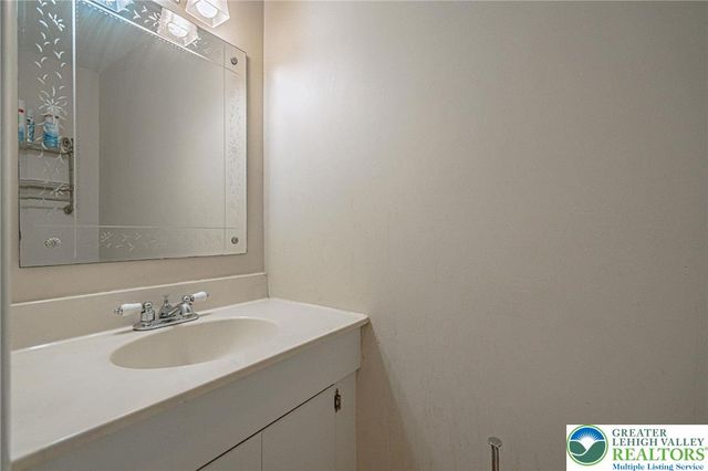 1109 West Washington, Allentown City, PA 18102