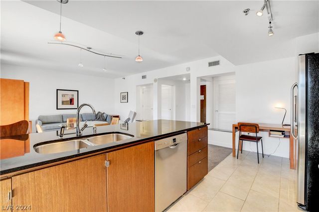 29 Montelago Boulevard 201, Henderson, NV 89011